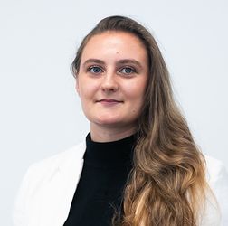 Аксютичева Александра Дмитриевна