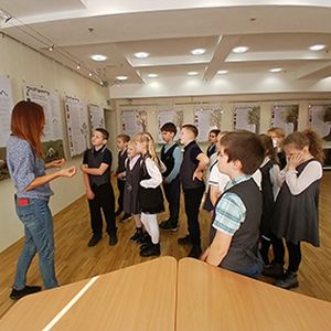 "Не может быть дружбы между народами, если нет дружбы между людьми".